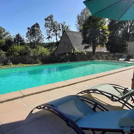 Maison Traditionnelle Avec Piscine Сasa de vacaciones