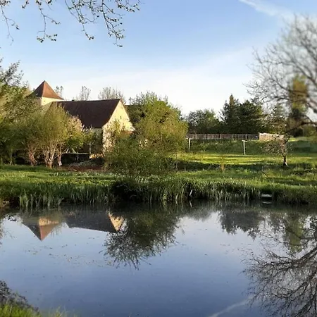 Maison Traditionnelle Avec Piscine Gourdon-en-quercy